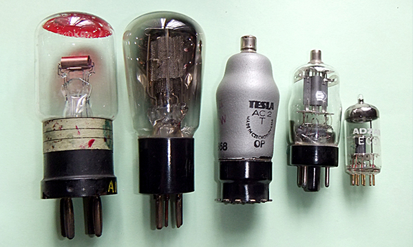 Użytkowanie i konserwacja lamp elektronicznych dużej mocy.